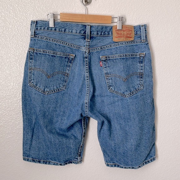 Levi’s 505 blue wash zipper fly dad jean shorts jorts 34w - Picture 3 of 4